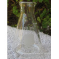 Vaso de vidrio, matraz Erlenmeyer, botella de reactivo, plato de cultivo, reloj de vidrio